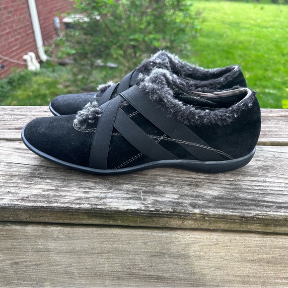 Stuart Weitzman Black Suede Sherpa lined Loafers  or Sneakers Sz. 9.5 - Picture 8 of 13